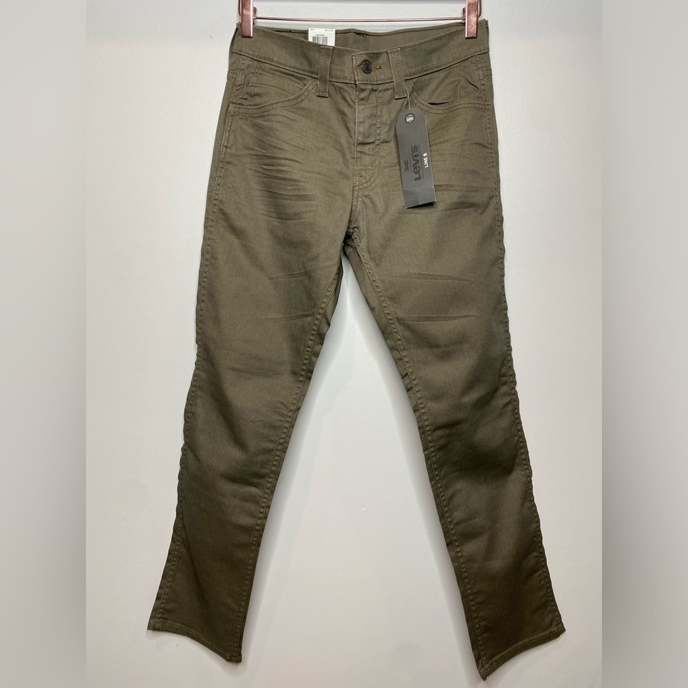 NWT LEVI’S Men’s Slim Fit Green Coated Jeans.